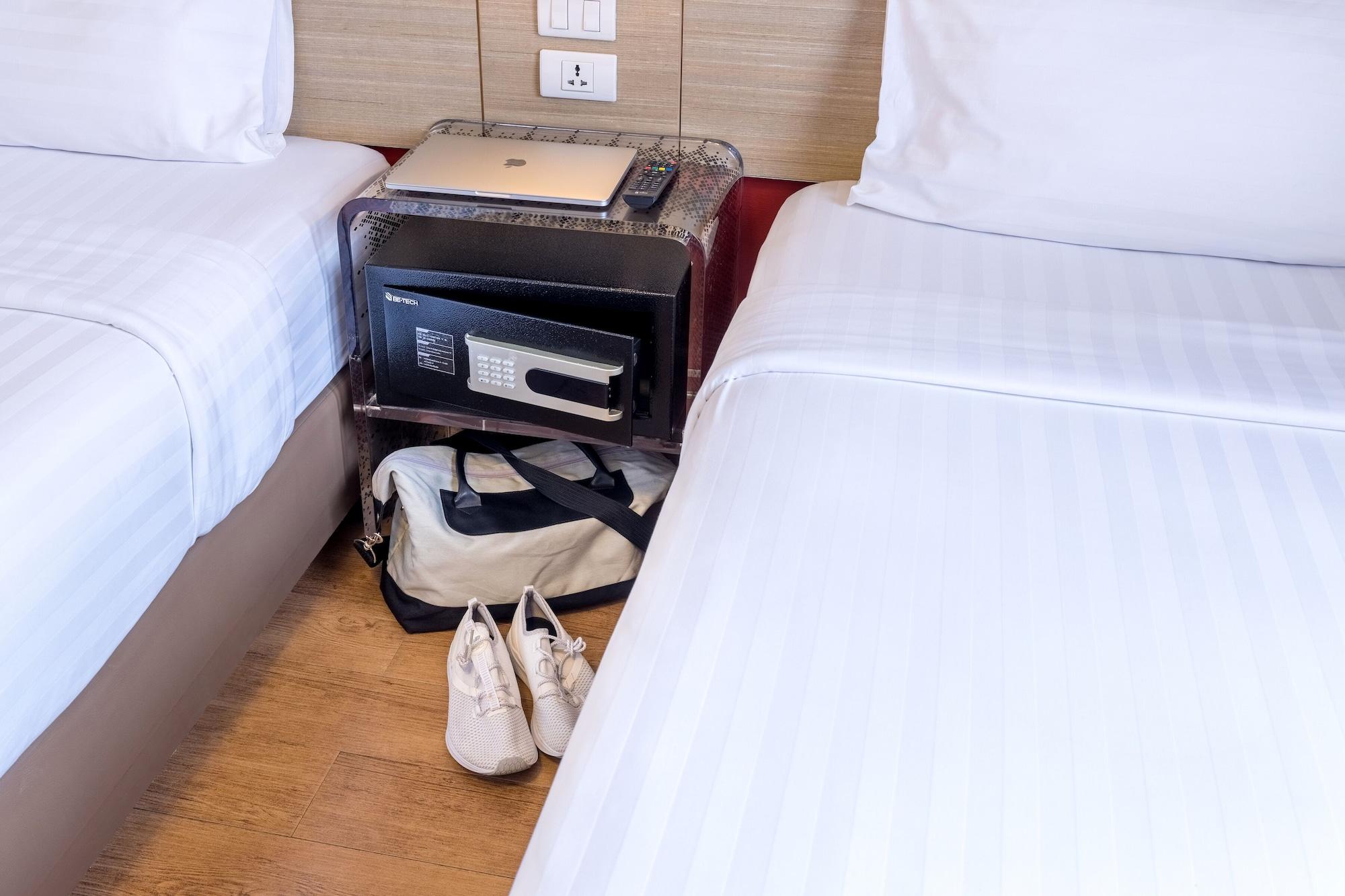 Red Planet Phuket Patong - Sha Extra Plus Exterior foto