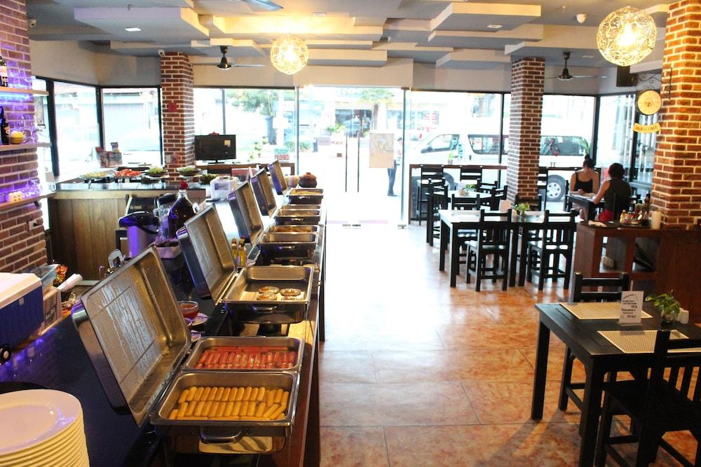Red Planet Phuket Patong - Sha Extra Plus Exterior foto