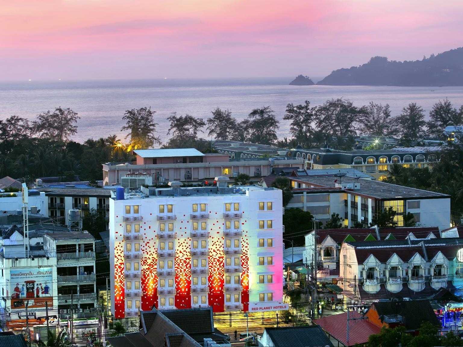 Red Planet Phuket Patong - Sha Extra Plus Exterior foto