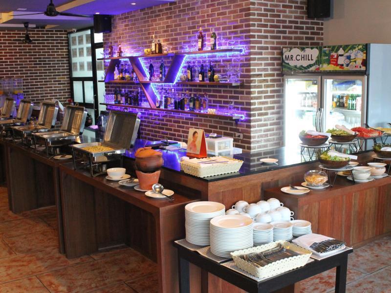 Red Planet Phuket Patong - Sha Extra Plus Exterior foto